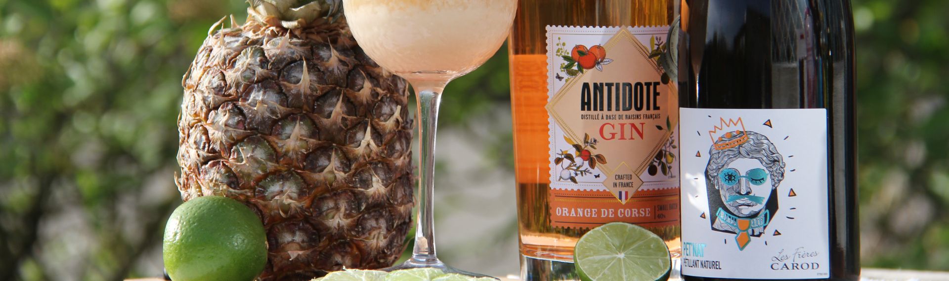 Cocktail exotique avec le Pet Nat Carod et le Gin Antidote Orange de Corse